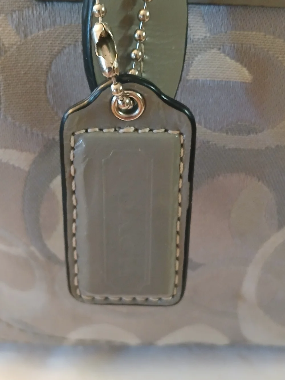 Vintage Coach F15120 Penelope Signature line - Gray. Gently Used Good Condition